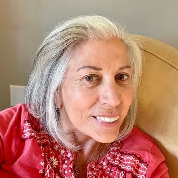 Profile photo of Paula LaRosa