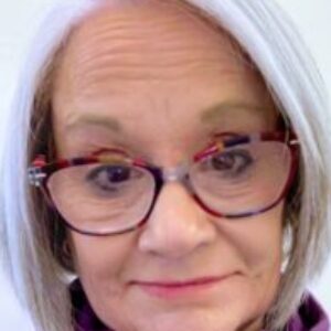 Profile photo of Suzanne