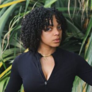 Profile photo of Bruna