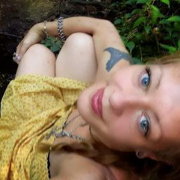 Profile photo of Carrie-Lynne