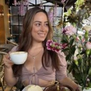 Profile photo of Eliana