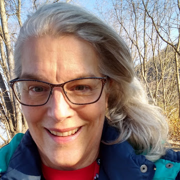 Profile photo of Lynda