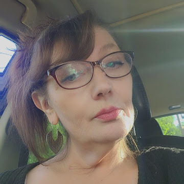 Profile photo of Pamela Veenstra