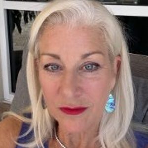 Profile photo of Carolyn