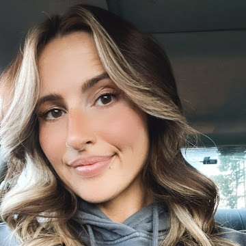 Profile photo of Sarah Belanger