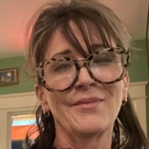 Profile photo of Lynn