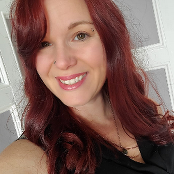 Profile photo of Suzanne